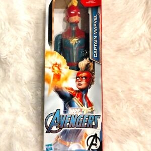 MARVEL AVENGERS HASBRO Captain Marvel action figure.
